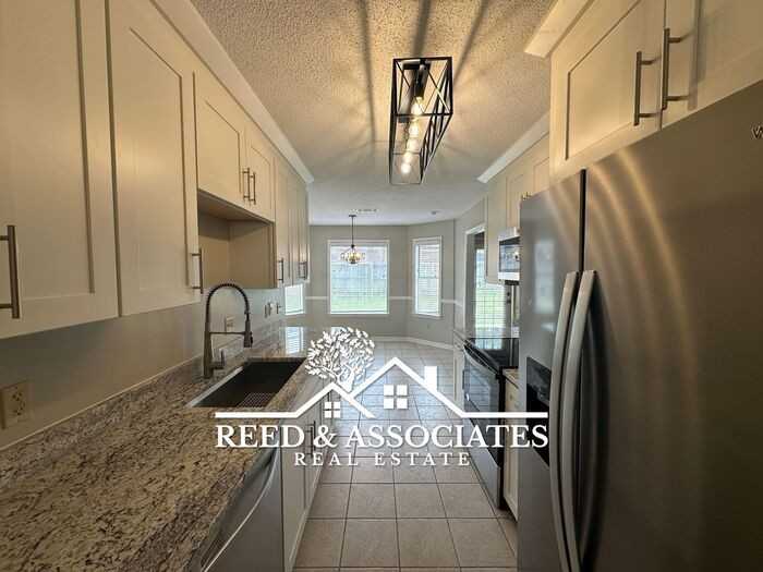 3062 Valley Green Ln - Photo 7 of 14