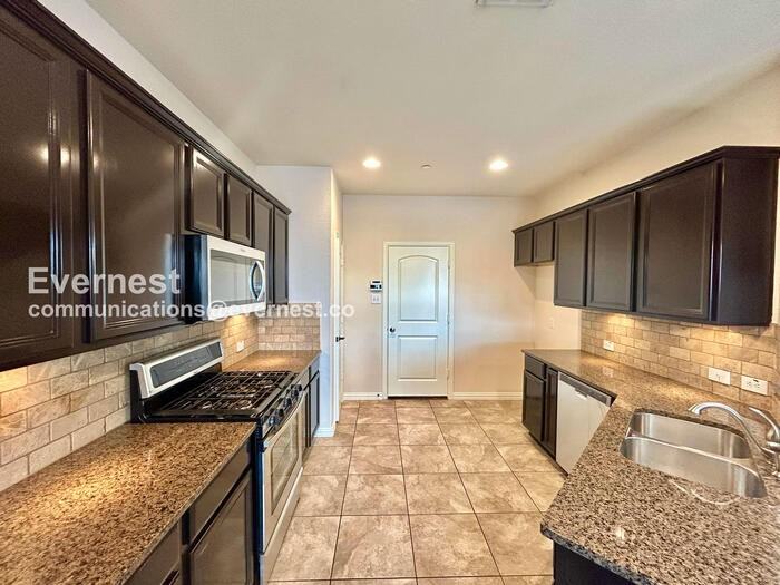 2356 Aspermont Way - Photo 2 of 28