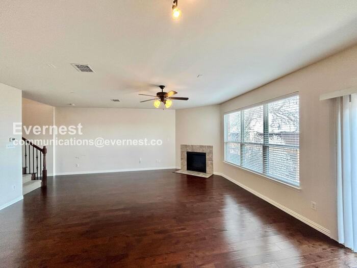 2356 Aspermont Way - Photo 5 of 28