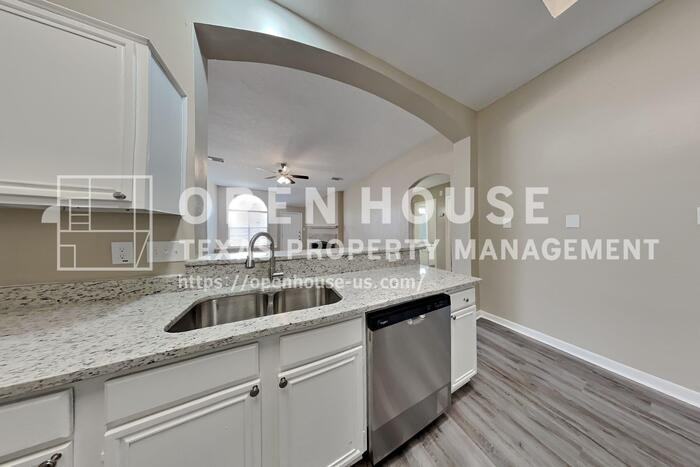 7007 Fuchsia Ln - Photo 6 of 25