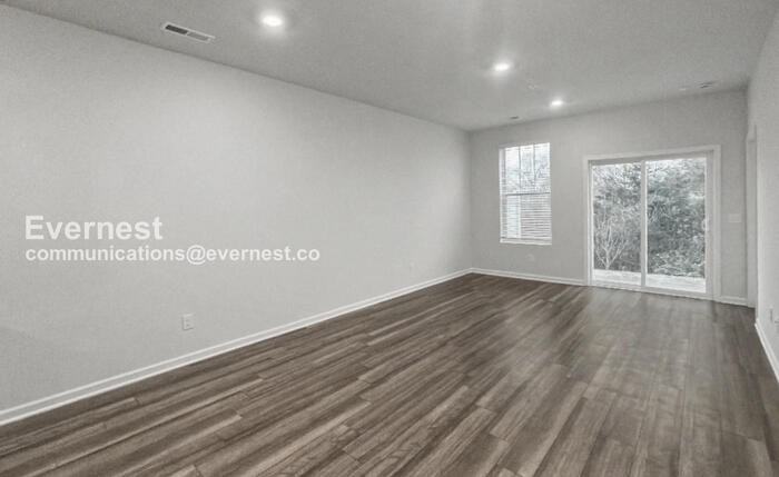 679 Birdie Dr - Photo 5 of 29