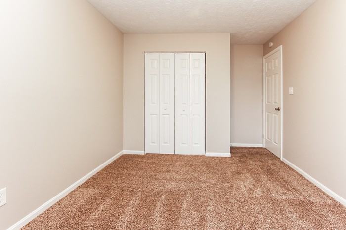 4132 Luxembourg Cir E - Photo 5 of 8