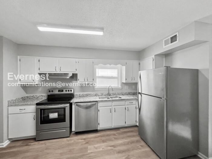 7762 Andover Cv - Photo 2 of 16