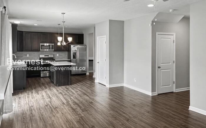 6227 Kemp St - Photo 4 of 27