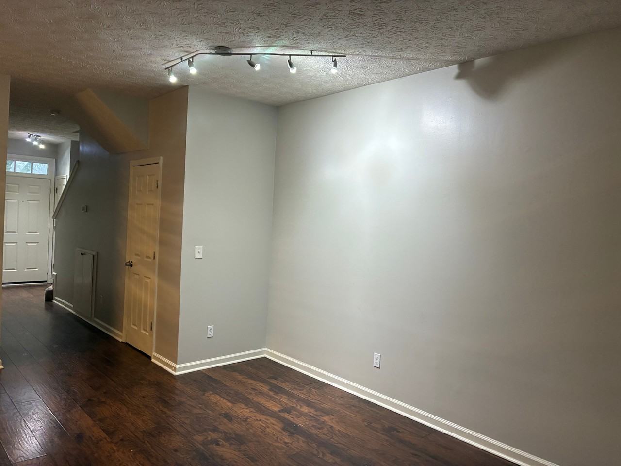 4416 Stone Gate Way - Photo 5 of 24