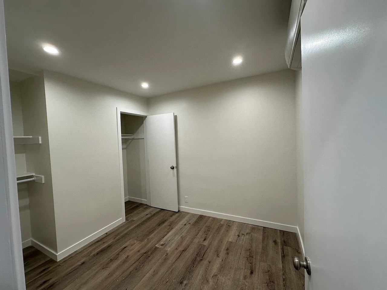 1754 Pine Ave #6 - Photo 7 of 16