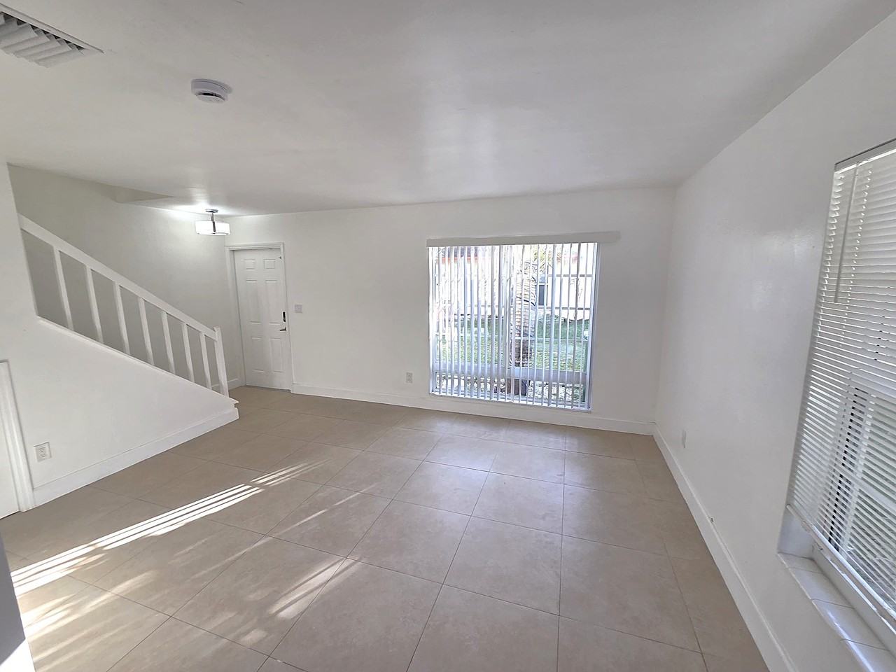 19356 Sw 103rd Ct #19356 - Photo 3 of 25