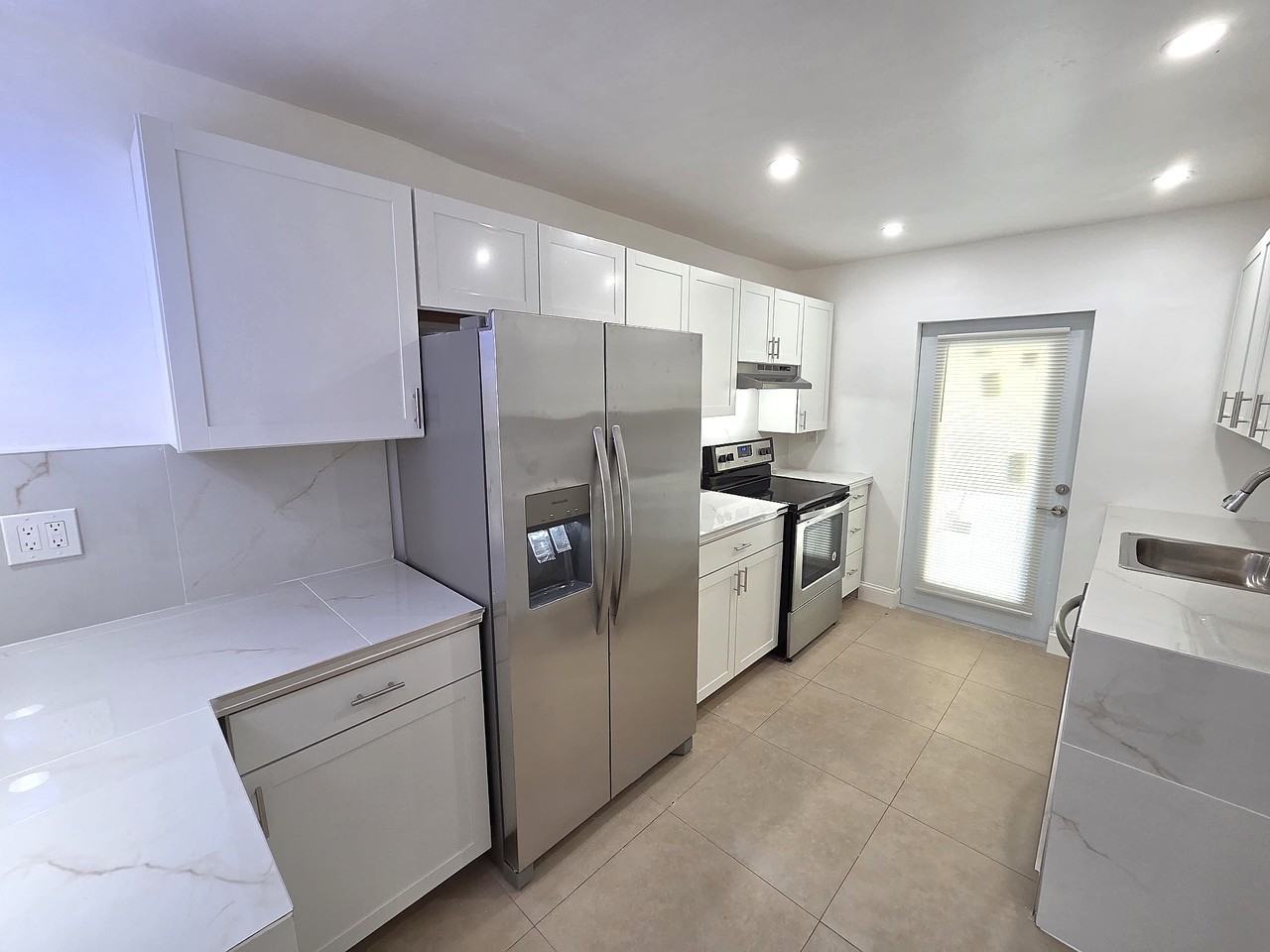 19356 Sw 103rd Ct #19356 - Photo 5 of 25