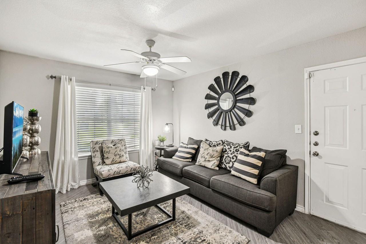 Stonecreek Apartments - Photo 7 of 33