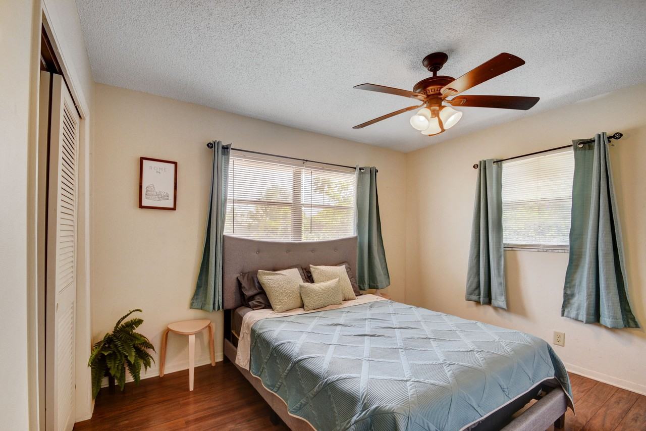 103 Sw 10th Ave #MAIN - Photo 5 of 11