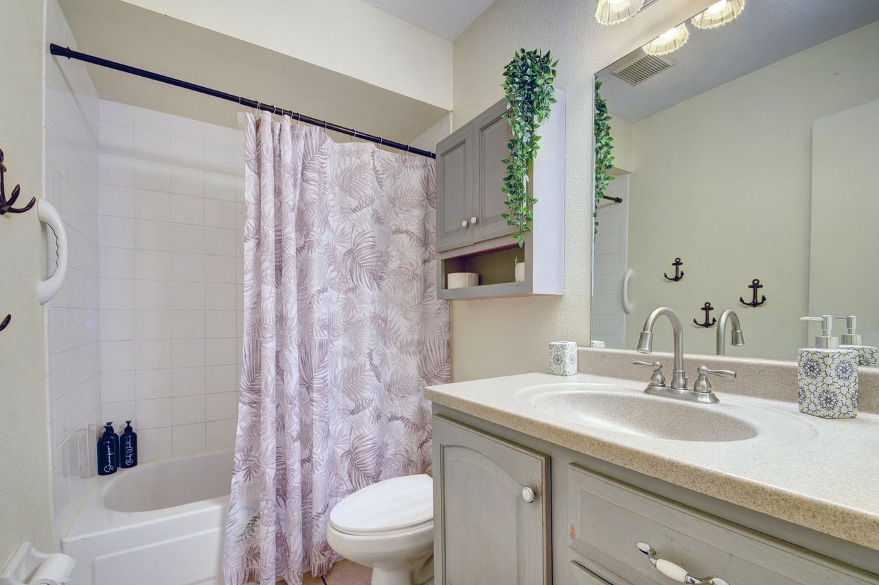 103 Sw 10th Ave #MAIN - Photo 7 of 11