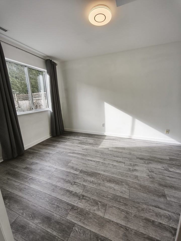 22080 Garratt Dr - Photo 6 of 11