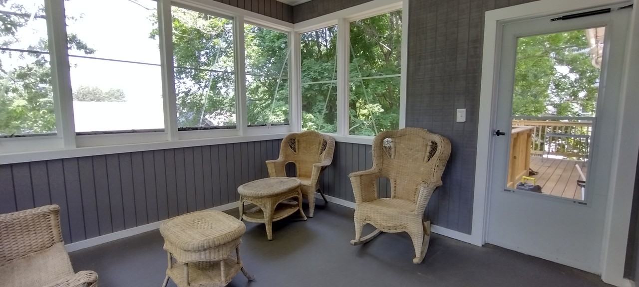 298 Main Street - Photo 5 of 8