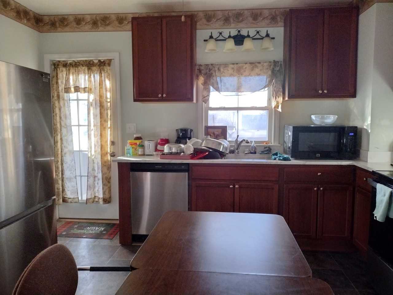 298 Main Street - Photo 3 of 8