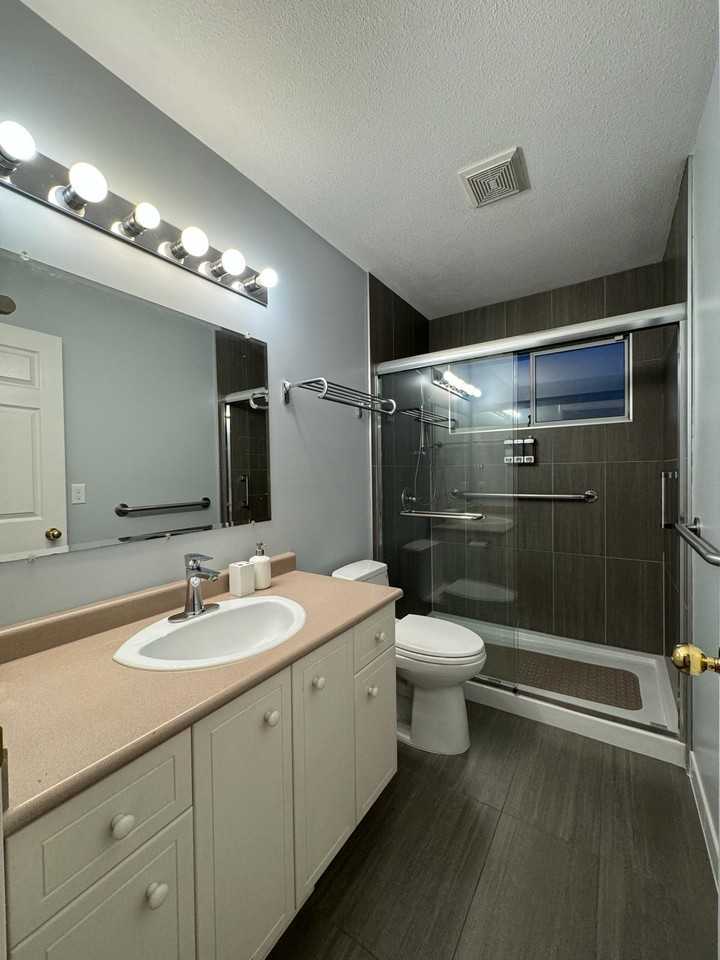 4031 Fisher Drive - Photo 6 of 8