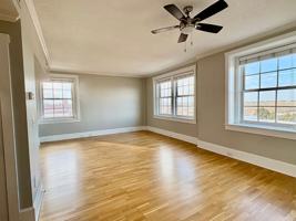 featured image of 402 N Main St