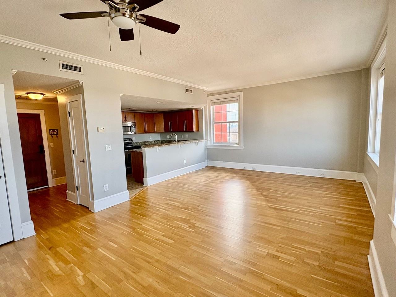 402 North Main Street - Photo 2 of 50