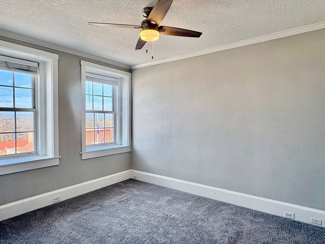 402 North Main Street - Photo 6 of 50