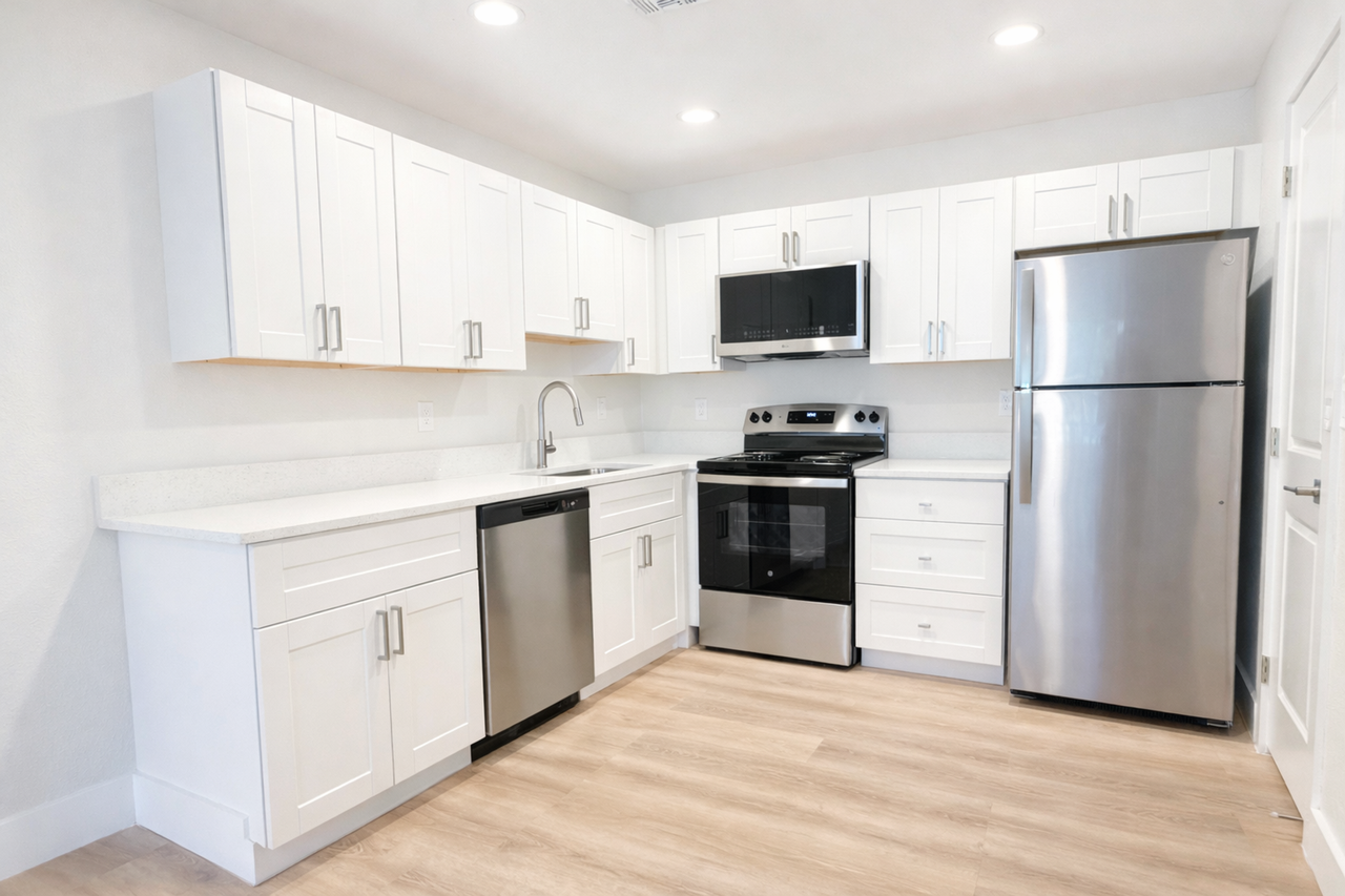 Flagler Pointe Apartments - Photo 2 of 50