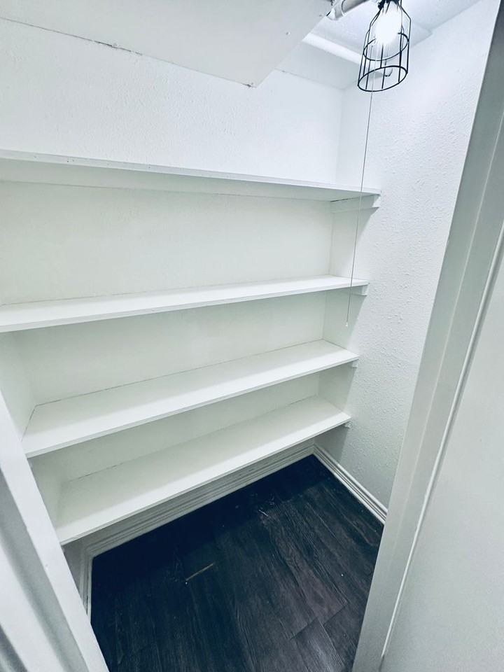 Fabulous landmark Downtown Austin property! Great downtown neighborhood! - Photo 7 of 39