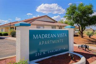 232 N Chalmers Ln - Photo 1 of 1