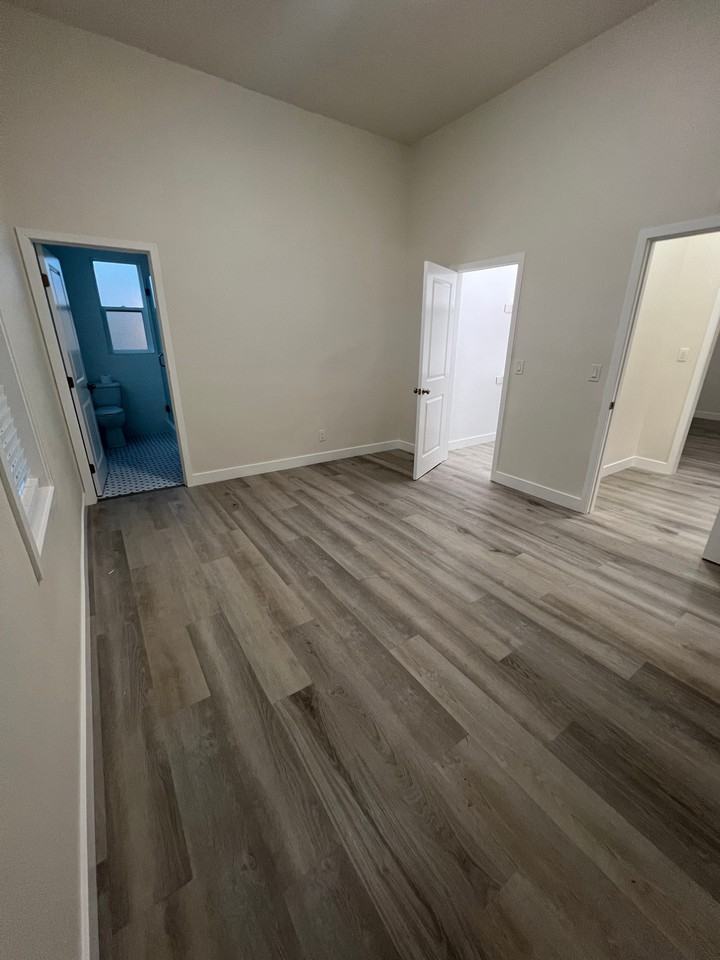 617 West 76th Street - Photo 2 of 11