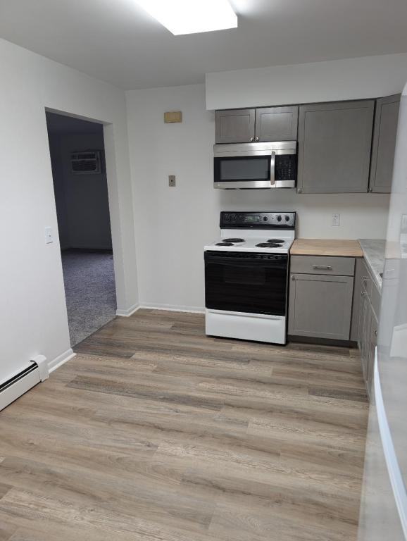 1820 Sunnyside Dr - Photo 4 of 14