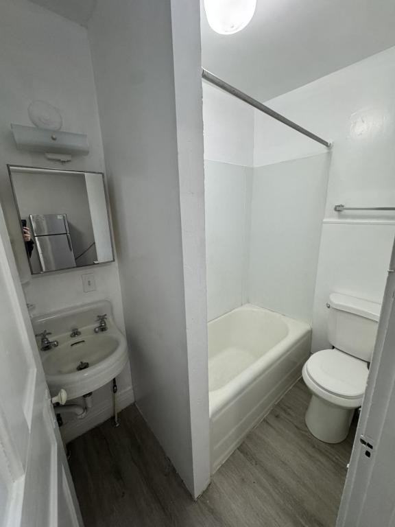 5842 Saint Elmo Ave - Photo 5 of 16