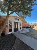 featured image of 7909 Nw Folkstone Way