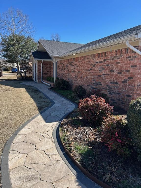 7909 Nw Folkstone Way - Photo 2 of 8