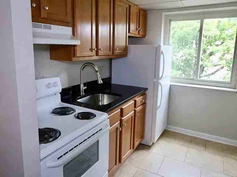 325 N Craig St #603 - Photo 6 of 6