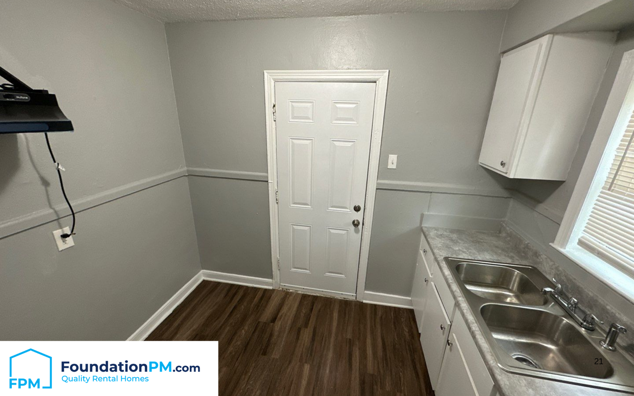 1391 Semmes St #1 - Photo 2 of 7