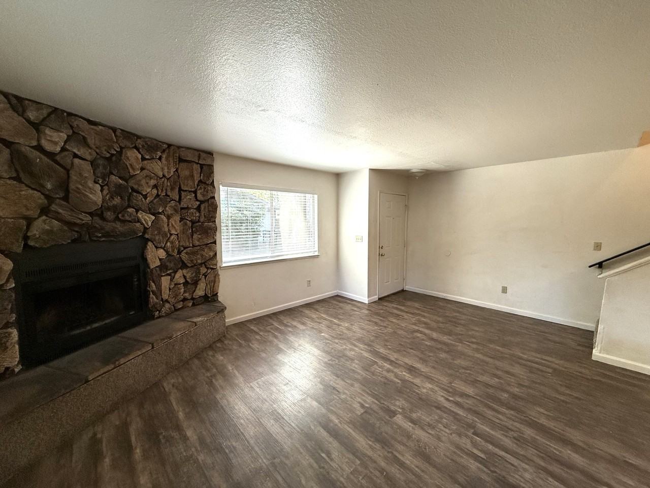 432 W Sacramento Ave #B - Photo 5 of 11