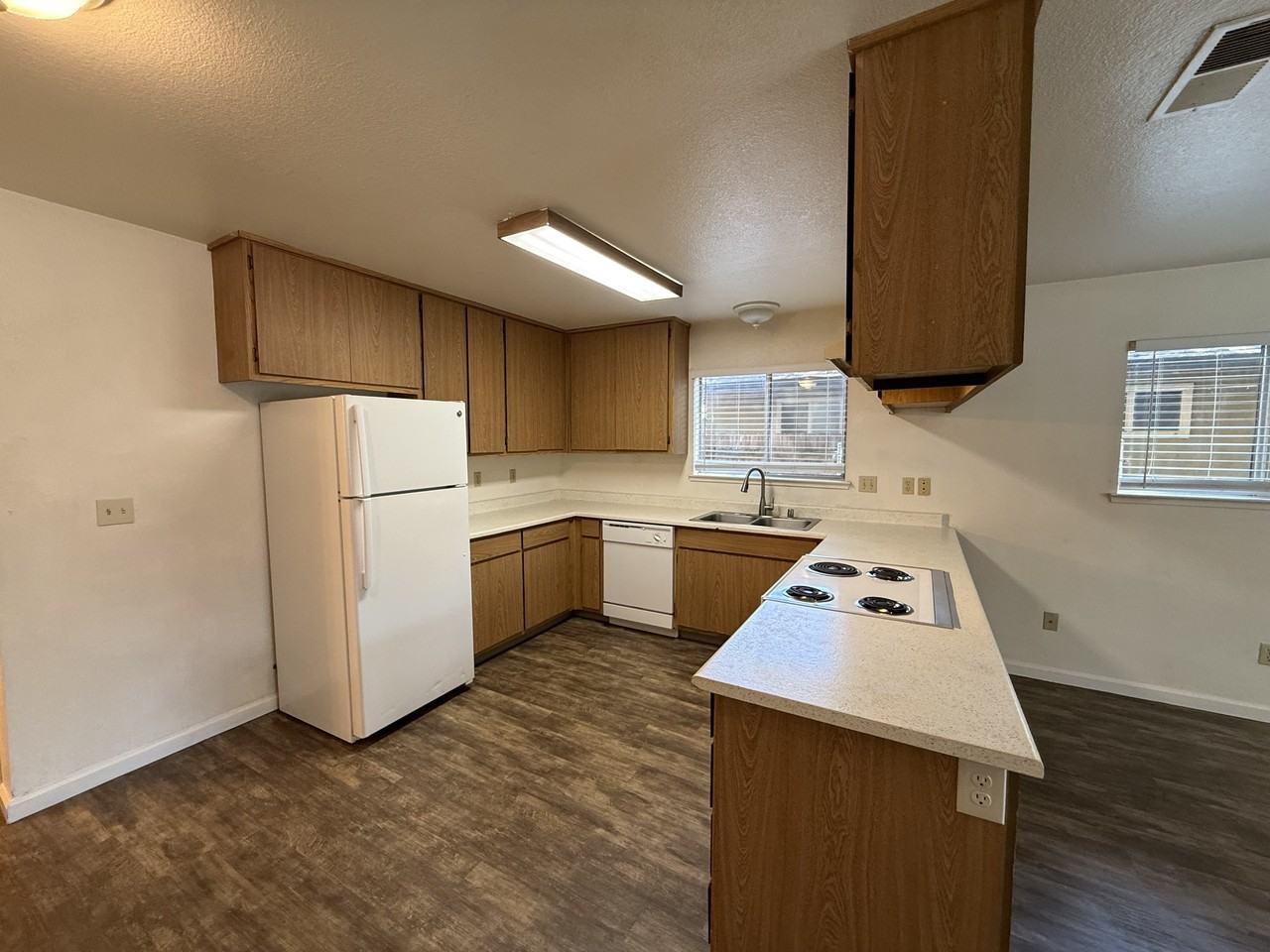 432 W Sacramento Ave #B - Photo 2 of 11