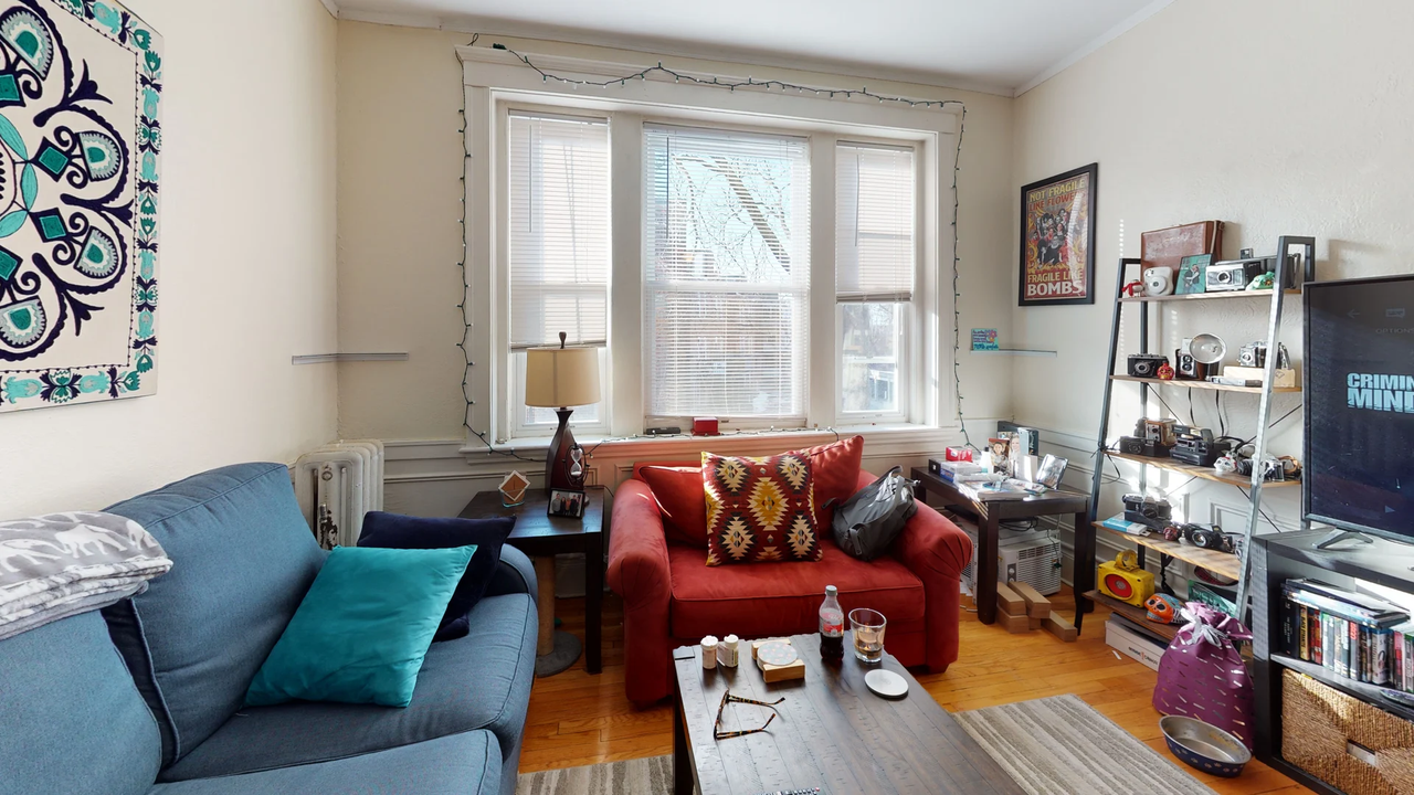 129 Chiswick Rd #1 - Photo 6 of 10