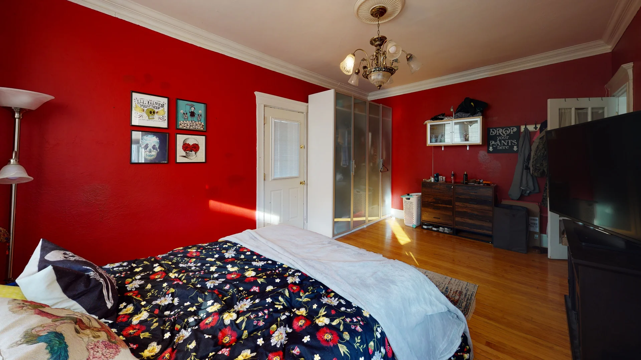 129 Chiswick Rd #1 - Photo 4 of 10