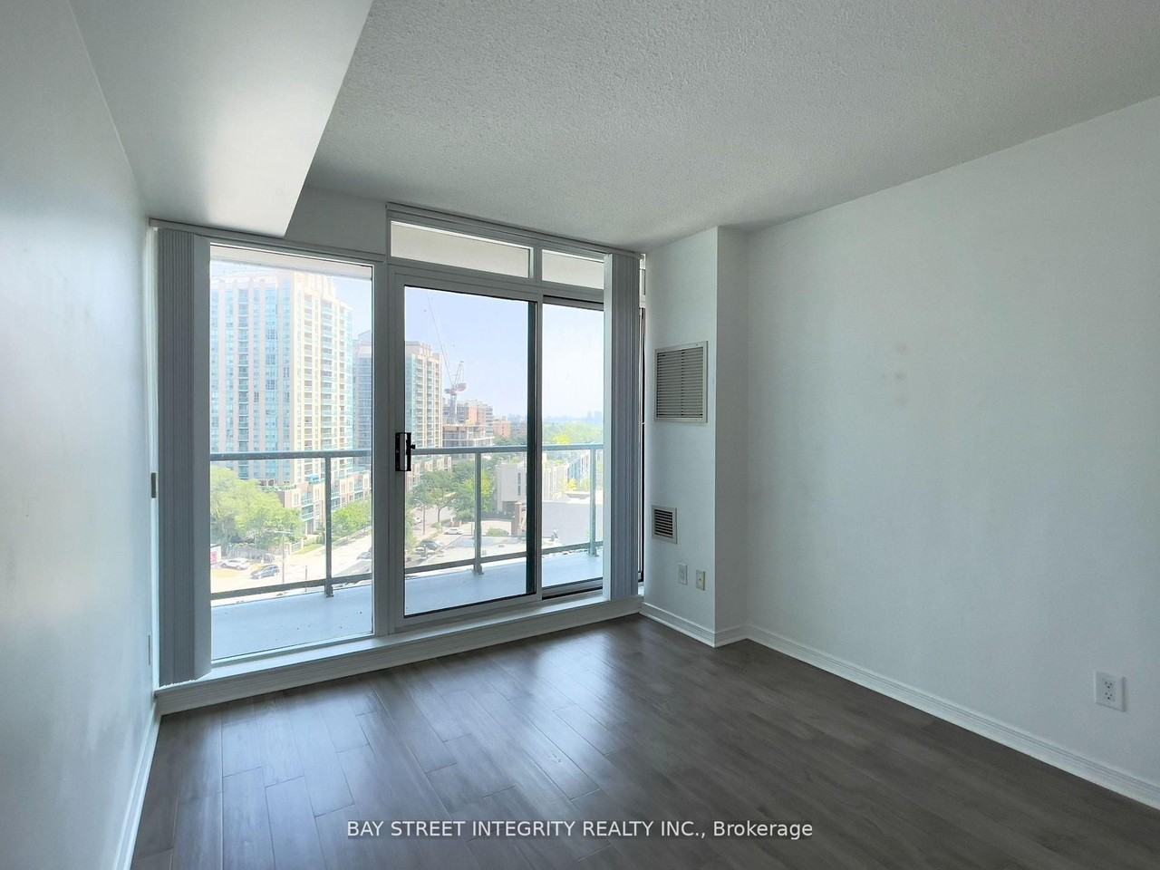 5500 Yonge Street #1011 - Photo 6 of 18