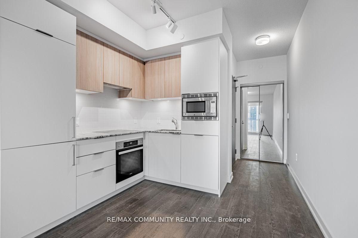 20 O'Neill Road #1417 - Photo 4 of 14