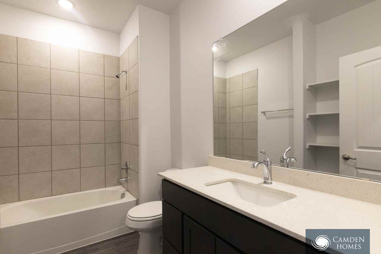 2953 Emma Ln - Photo 3 of 8