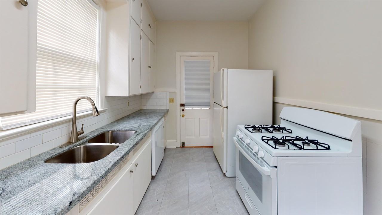 603 Hubbard St #A - Photo 2 of 10