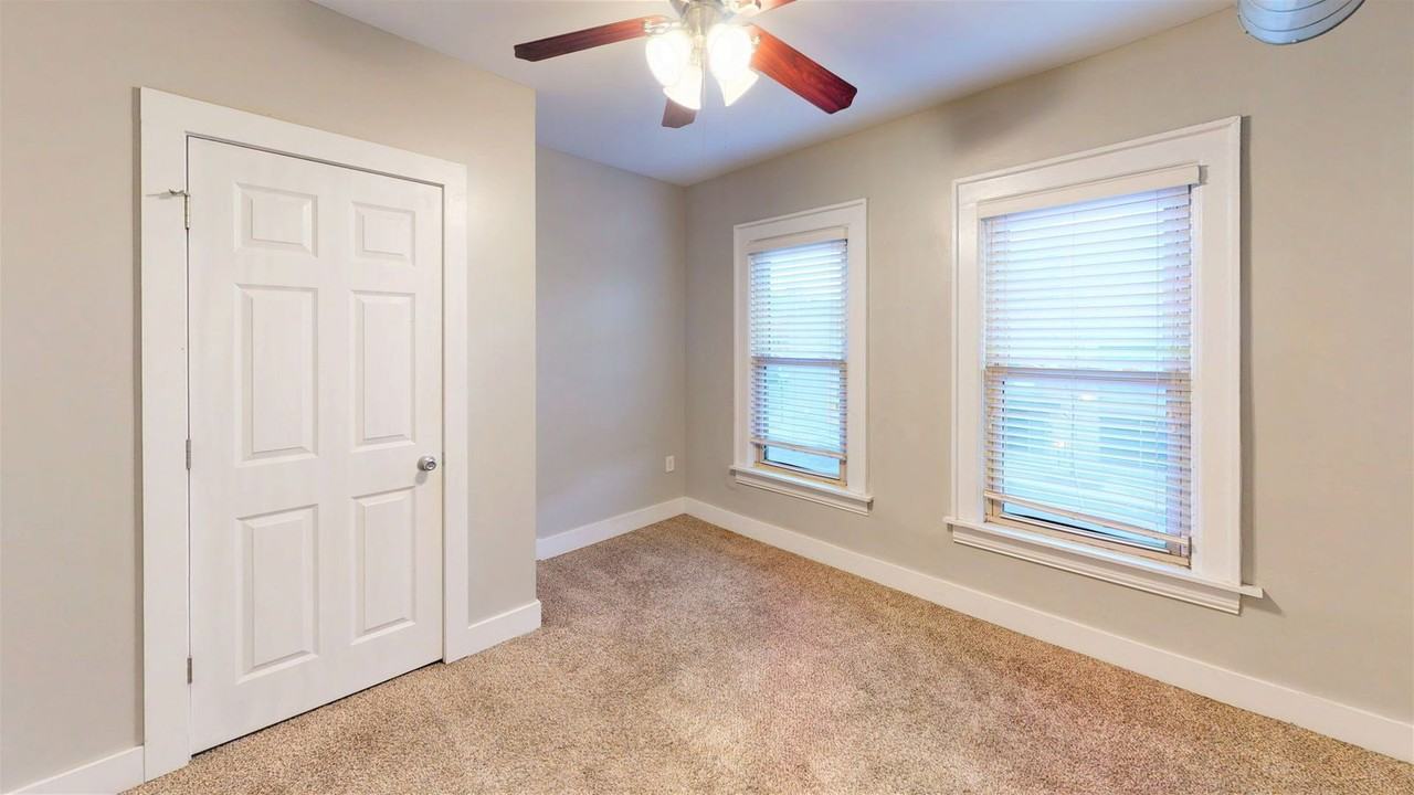 1651 N Pearl St - Photo 3 of 6