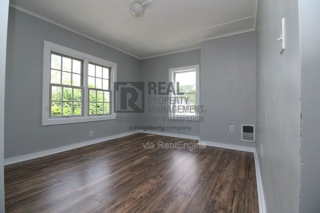 4850 Congress St - Photo 3 of 7