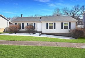 featured image of 5628 Wooded Lake Dr