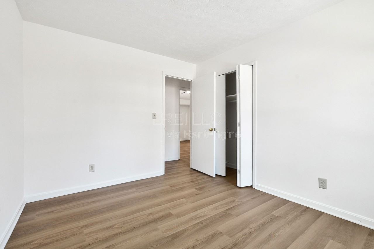 5628 Wooded Lake Dr - Photo 7 of 13