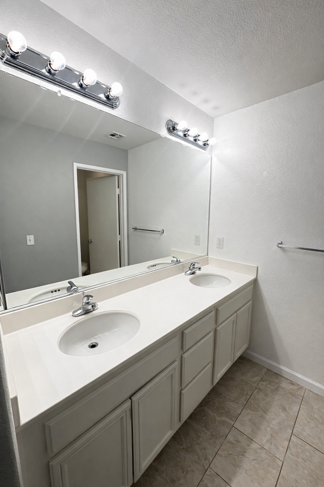 2150 Caminito Leonzio #1 - Photo 4 of 8