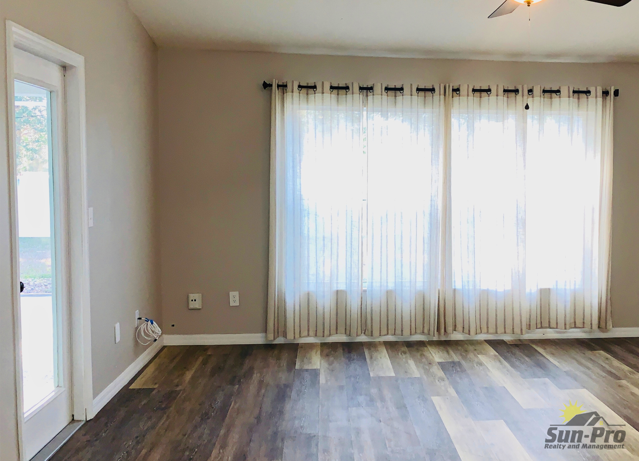 5988 Sawgrass Point Dr - Photo 2 of 18