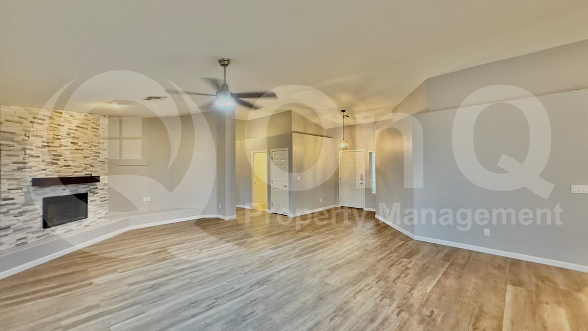 23803 N Bridle Way - Photo 6 of 22