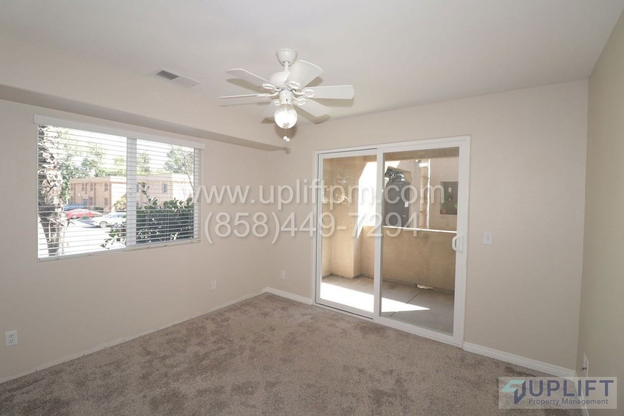 115 6th St #203 - Photo 6 of 13