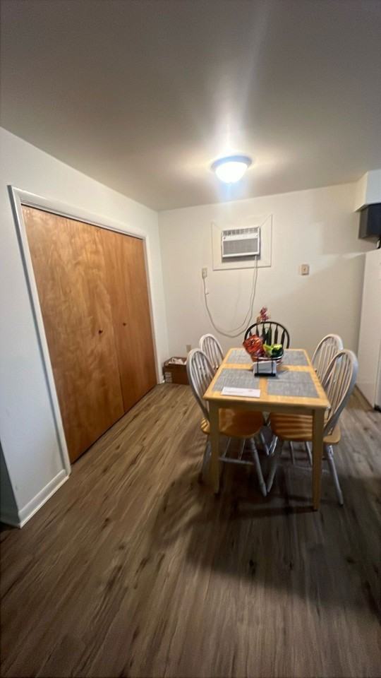 558 N Plum St #1 - Photo 3 of 6