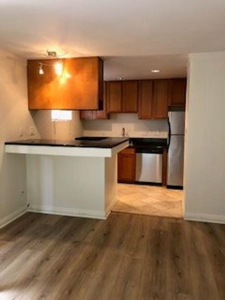 733 Lake St #3 - Photo 6 of 20